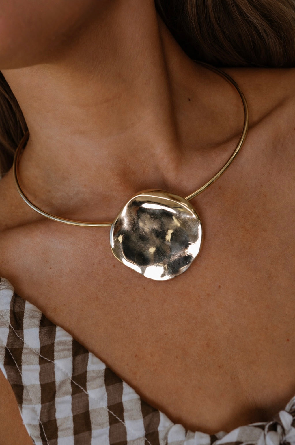 Gold Disc Choker Necklace